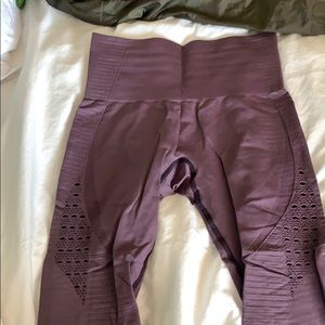 Gym shark leggings eggplant color
